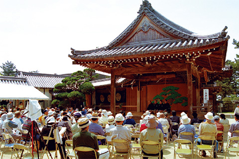 住吉神社の能舞台